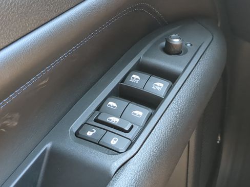 New 2026 Jeep Compass Latitude AWD/4WD image 20