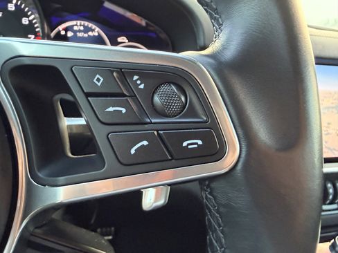 Certified 2022 Porsche Cayenne GTS image 29