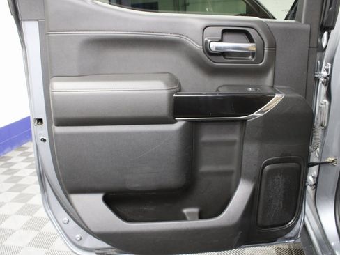 Used 2022 Chevrolet Silverado 1500 RST image 59