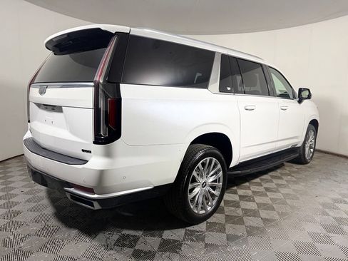 Used 2021 Cadillac Escalade ESV Premium Luxury AWD/4WD image 6