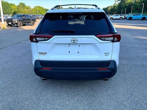 Used 2024 Toyota RAV4 XLE w/ Convenience Package AWD/4WD image 10