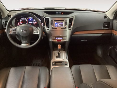 Used 2014 Subaru Outback 2.5i Limited image 10