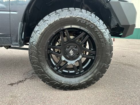 Used 2017 RAM 1500 Classic SLT AWD/4WD image 36