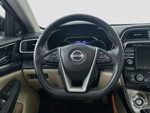 Used 2023 Nissan Maxima Platinum w/ Sport Mat Group FWD image 17
