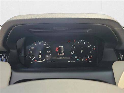 New 2024 Land Rover Discovery Sport S image 12