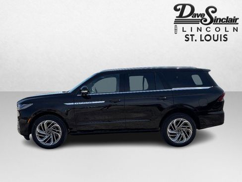 New 2026 Lincoln Navigator Reserve AWD/4WD image 6