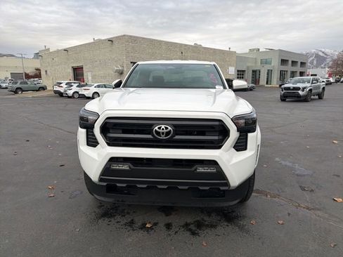 New 2026 Toyota Tacoma SR5 image 8