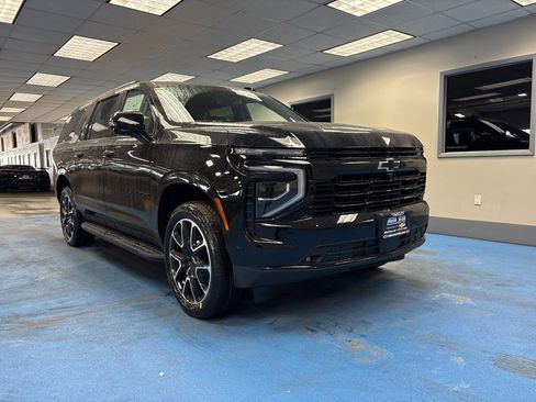 New 2026 Chevrolet Suburban RST image 1