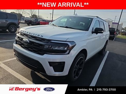 Used 2022 Ford Expedition Max Limited image 1