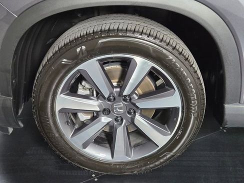 Used 2023 Honda Pilot Elite image 12