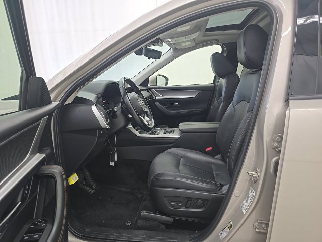 Used 2024 MAZDA CX-90 3.3 Turbo w/ Preferred Plus AWD/4WD image 3