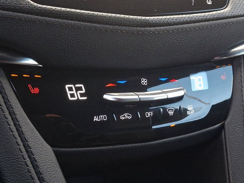 Certified 2022 Cadillac XT5 Luxury image 23