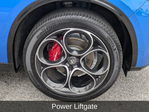 Used 2024 Alfa Romeo Stelvio Veloce image 11