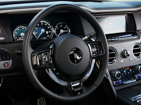 Certified 2021 Rolls-Royce Cullinan image 16