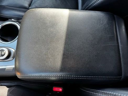 Used 2018 Nissan Pathfinder SL image 19