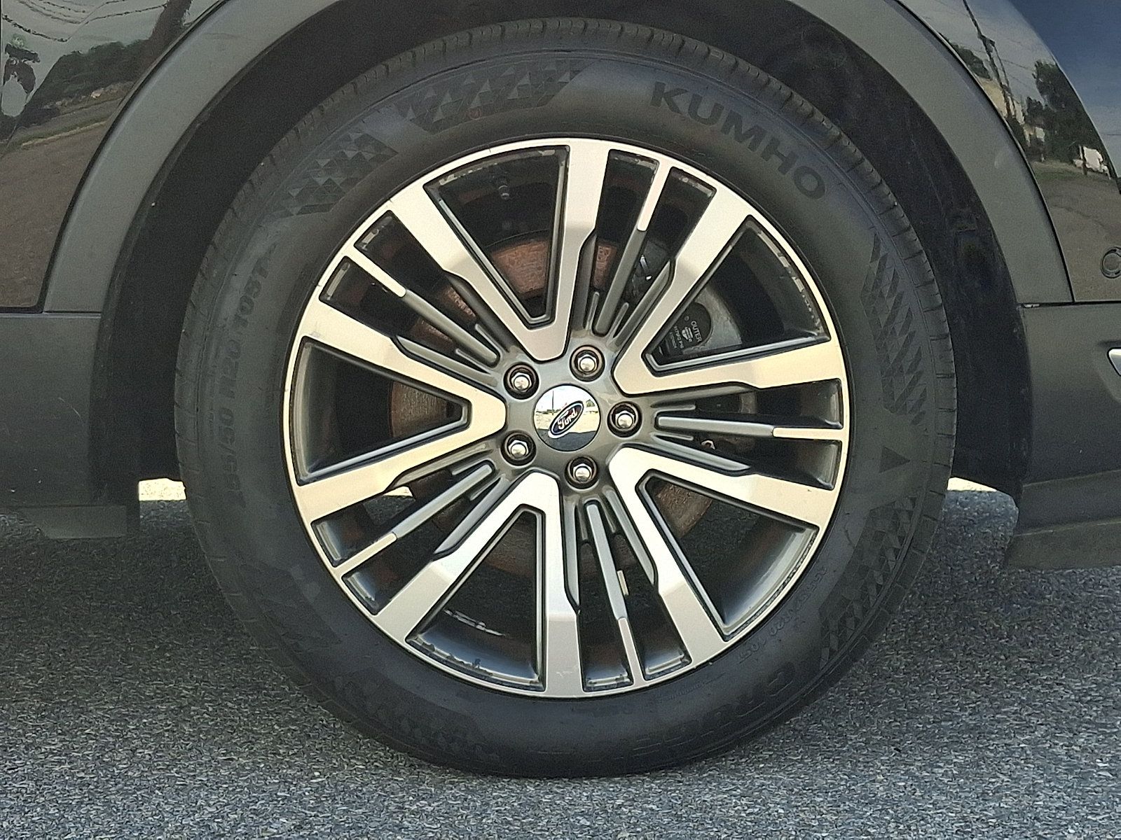 Used 2018 Ford Explorer Platinum AWD/4WD image 7