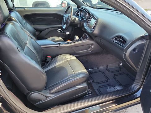 Used 2015 Dodge Challenger SXT Plus RWD image 17