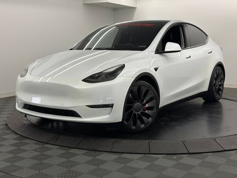 Used 2022 Tesla Model Y Performance AWD/4WD image 3