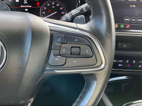 Used 2021 Buick Envision Essence w/ Technology Package I image 22