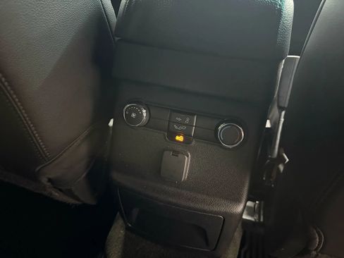 Used 2016 Ford Explorer XLT w/ Equipment Group 202A image 45