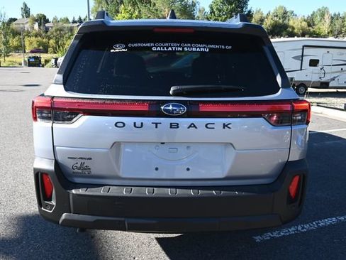 Used 2026 Subaru Outback Limited AWD/4WD image 5