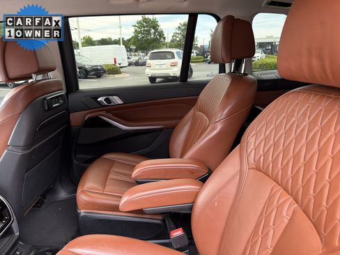 Used 2020 BMW X7 xDrive40i w/ Premium Package AWD/4WD image 32