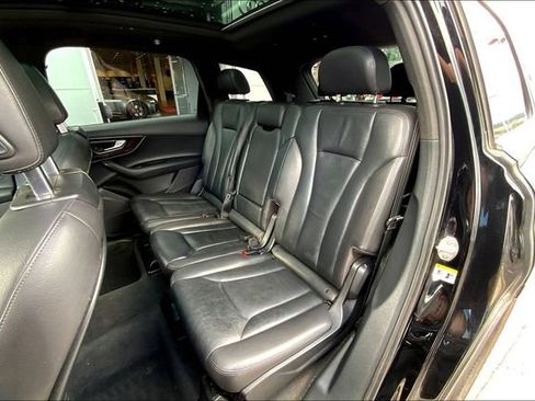 Used 2017 Audi Q7 3.0T Premium image 18