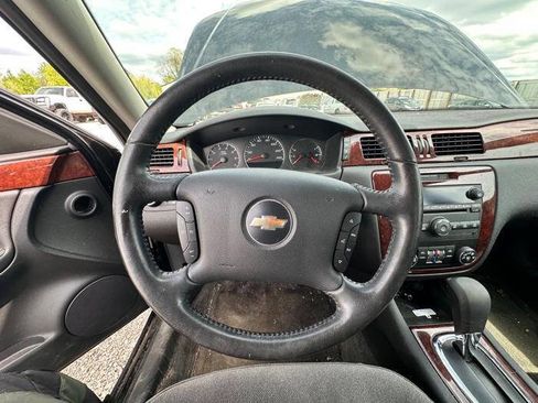 Used 2007 Chevrolet Impala LT w/ Preferred Equipment Group FWD image 34
