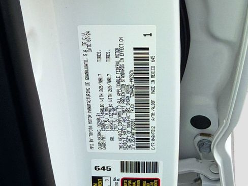 Used 2024 Toyota Tacoma TRD Off-Road image 41