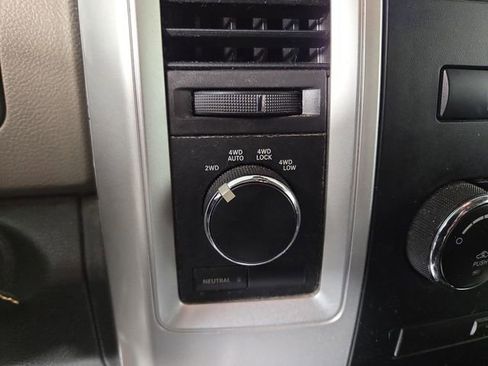 Used 2012 RAM 1500 Classic SLT w/ Technology Group image 25