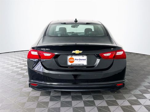 Used 2018 Chevrolet Malibu LT w/ Leather Package image 7