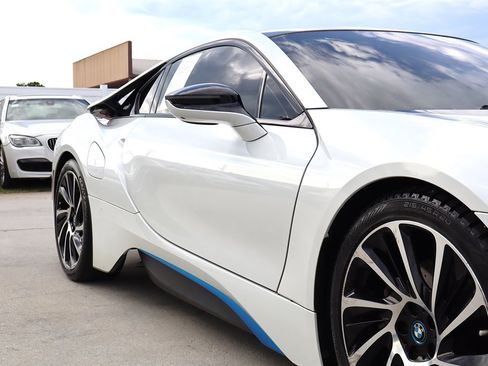 Used 2016 BMW i8 AWD/4WD image 11