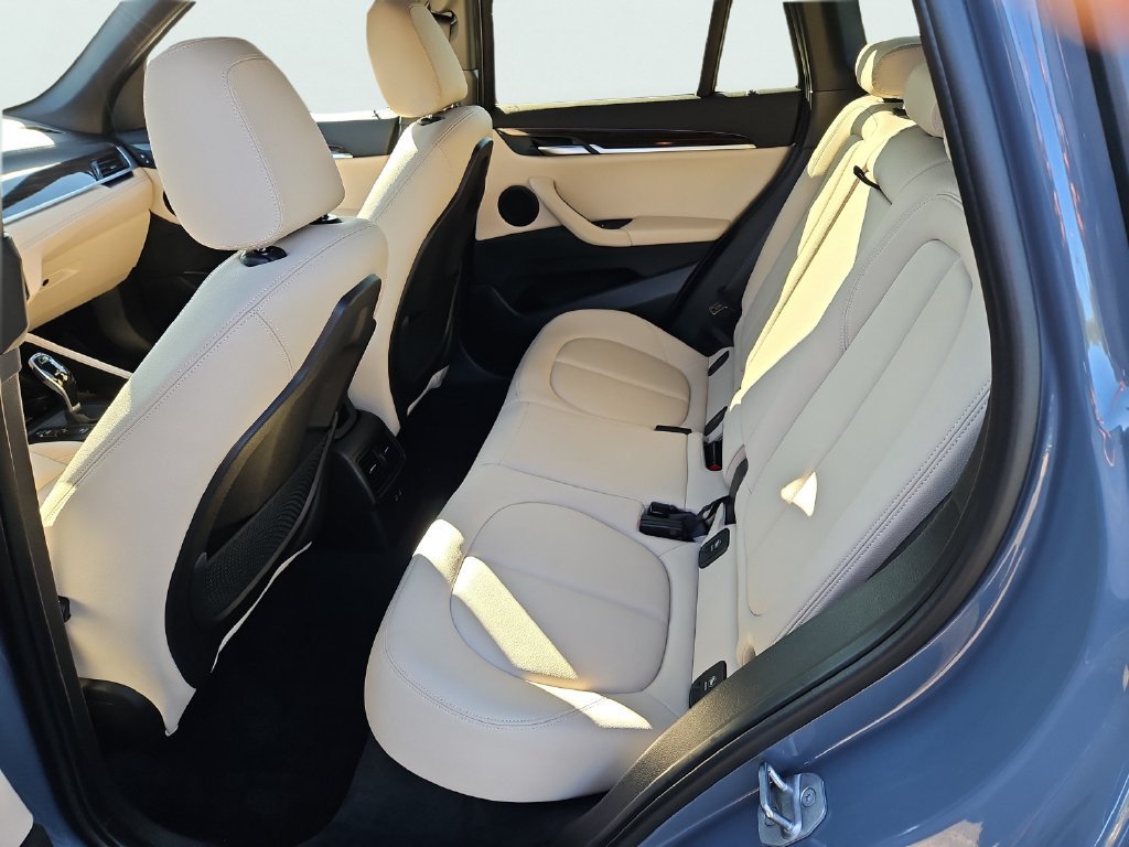 Used 2022 BMW X1 xDrive28i AWD/4WD image 34