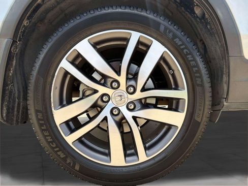 Used 2017 Honda Pilot Elite image 11