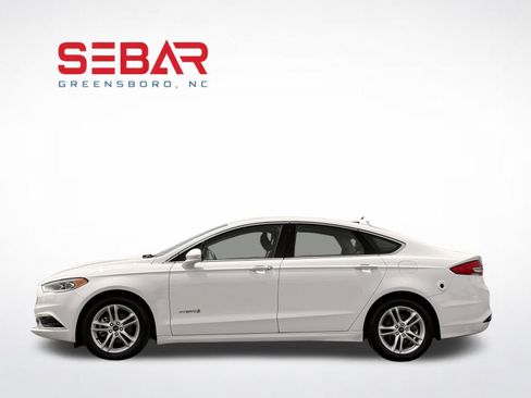 Used 2018 Ford Fusion SE w/ Equipment Group 602A FWD image 9