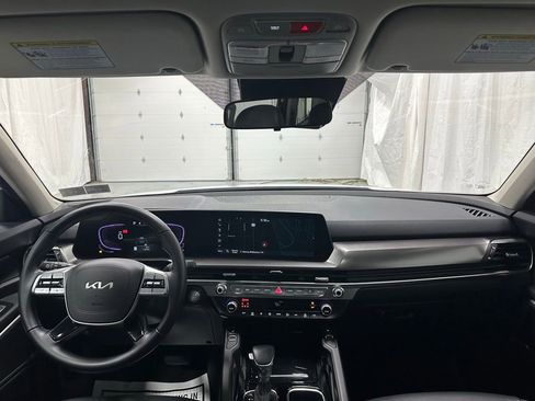 Used 2025 Kia Telluride S image 36
