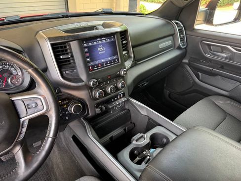 Used 2021 RAM 1500 Big Horn AWD/4WD image 19