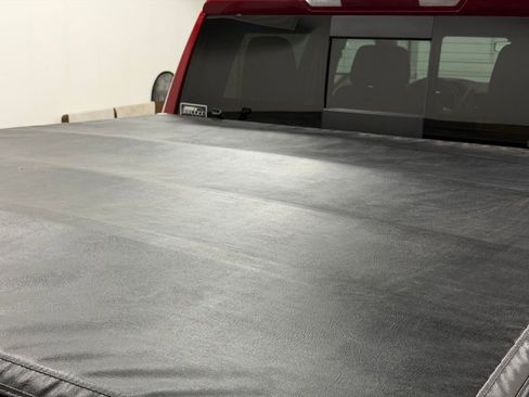 Certified 2022 Chevrolet Silverado 1500 LT w/ Safety Package image 40