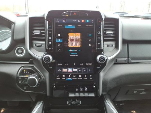 Used 2025 RAM 1500 Big Horn AWD/4WD image 18