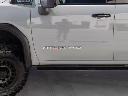 Used 2024 GMC Sierra 2500 AT4X w/ AT4X AEV Edition AWD/4WD image 9