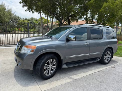 Used 2015 Nissan Armada SL RWD image 2