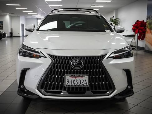 Certified 2024 Lexus NX 250 FWD image 4