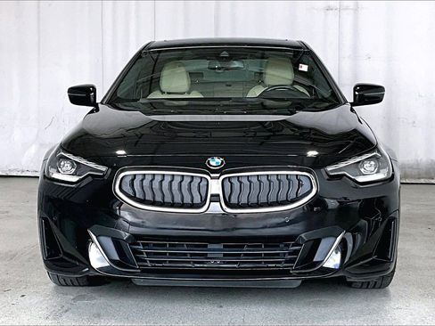 Used 2022 BMW 230i Coupe w/ Convenience Package RWD image 2