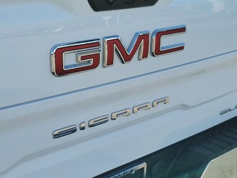 Used 2024 GMC Sierra 1500 SLE image 7