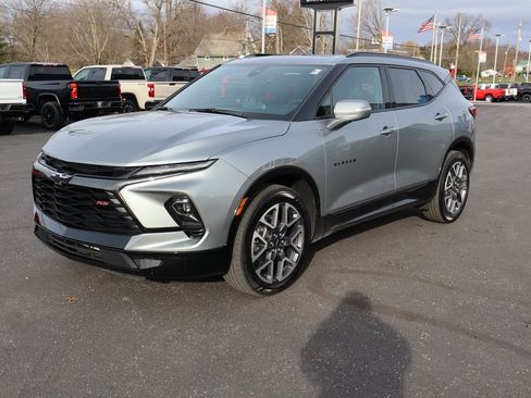 Used 2023 Chevrolet Blazer RS image 30
