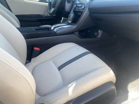 Used 2018 Honda Civic EX image 11