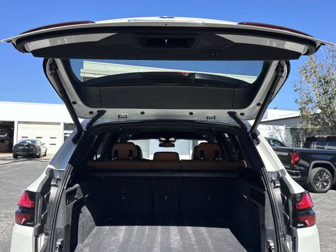 Certified 2025 BMW X5 sDrive40i w/ Parking Assistance Package image 12