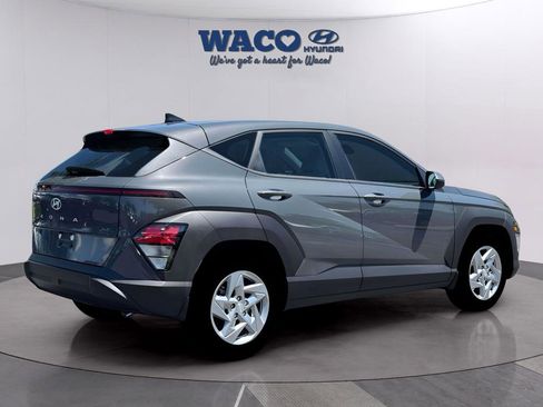 Used 2026 Hyundai Kona SE image 9