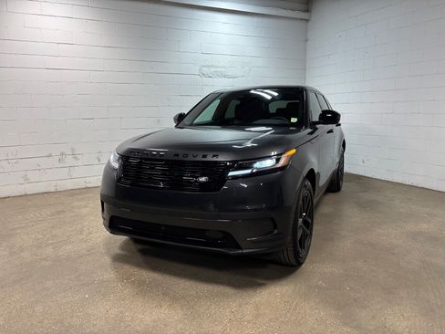 New 2026 Land Rover Range Rover Velar S AWD/4WD image 2