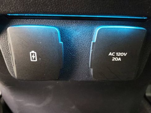 Used 2023 Ford F150 XLT w/ Equipment Group 302A High image 18